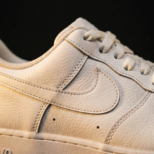 Cuero premium con grano real