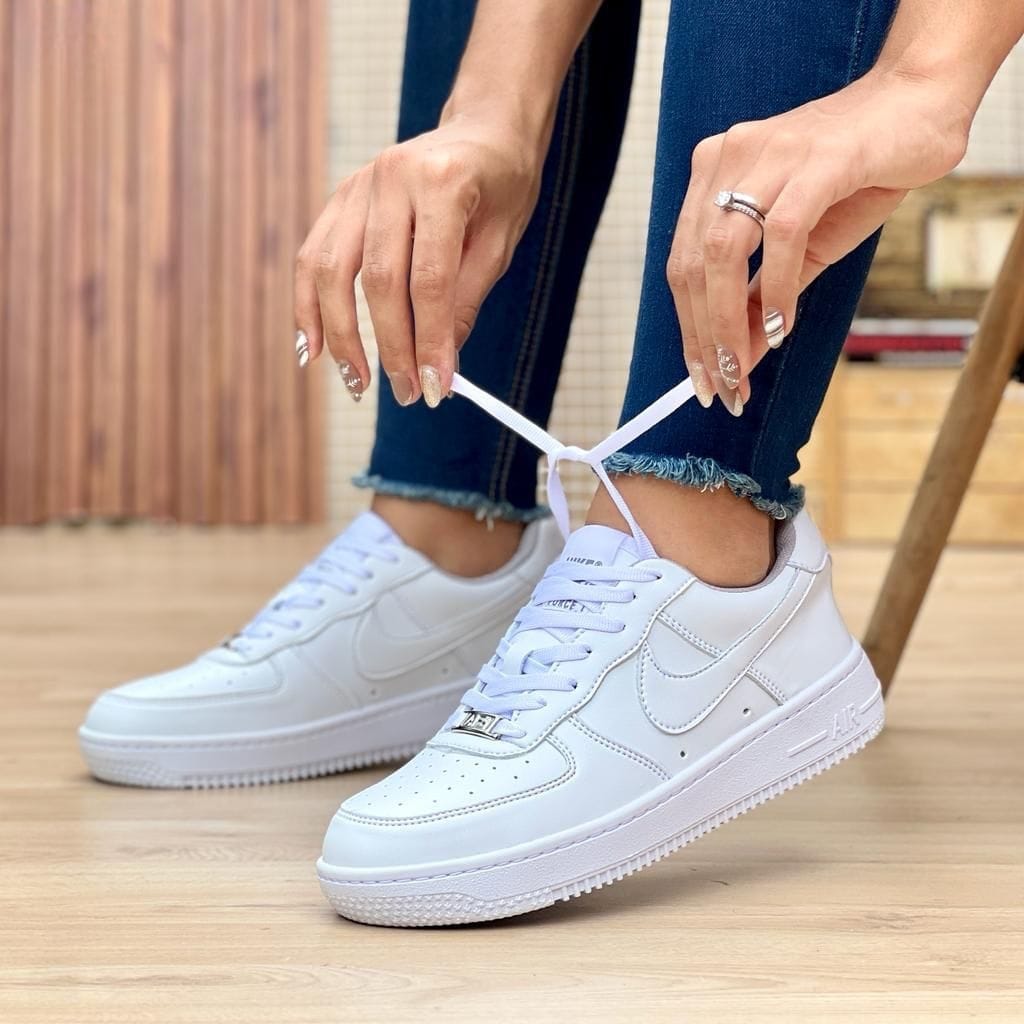 NIKE  AIR FORCE ONE